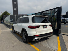 Cargar imagen en el visor de la galería, Mercedes Benz GLB 35 AMG 4MATIC
