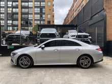 Cargar imagen en el visor de la galería, Mercedes-Benz CLA 200 Modelo 2023
