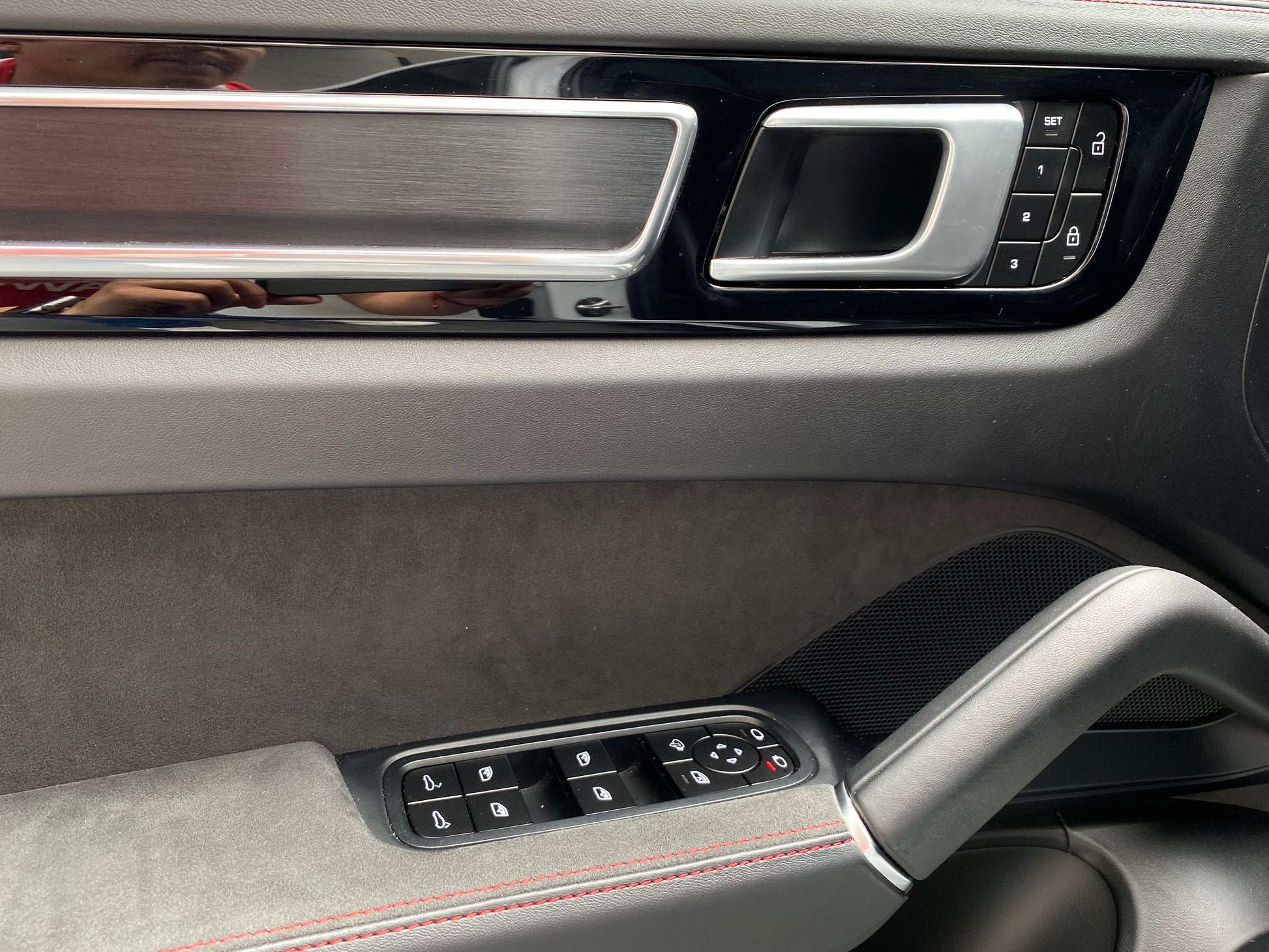 Porsche Cayenne GTS Coupé Modelo 2022 - Autos 93