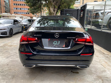 Cargar imagen en el visor de la galería, Mercedes-Benz A200 Sedan Modelo 2020
