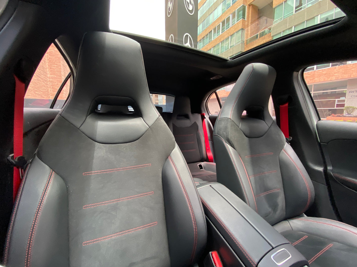 Mercedes-Benz AMG A35 4MATIC Híbrido Modelo 2023 - Autos 93
