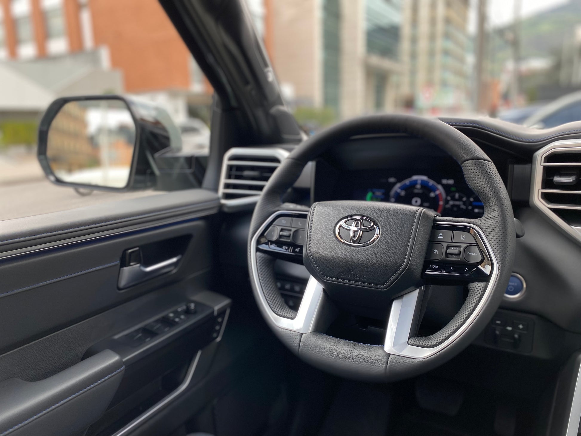 Toyota Sequoia Platinum Hibrida Modelo 2026 (IMPORTACIÓN) - Autos 93