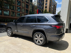 Toyota Sequoia Capstone Hibrida Modelo 2024
