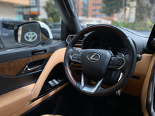 Cargar imagen en el visor de la galería, Lexus LX700H Modelo 2025
