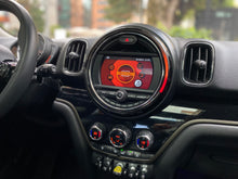 Cargar imagen en el visor de la galería, Mini Cooper SE Countryman Modelo 2020
