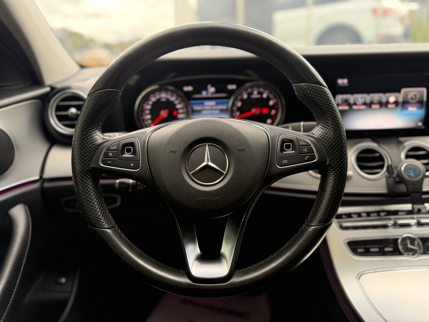 Mercedes Benz E200 Modelo 2017 - Autos 93