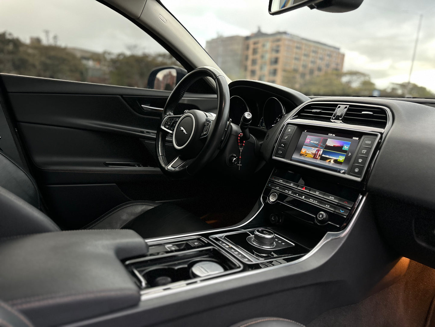 Jaguar XE Prestige Modelo 2018