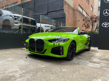 Cargar imagen en el visor de la galería, BMW M440I xDrive Cabriolet Modelo 2022
