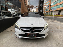Cargar imagen en el visor de la galería, Mercedes-Benz CLA 180 Modelo 2019
