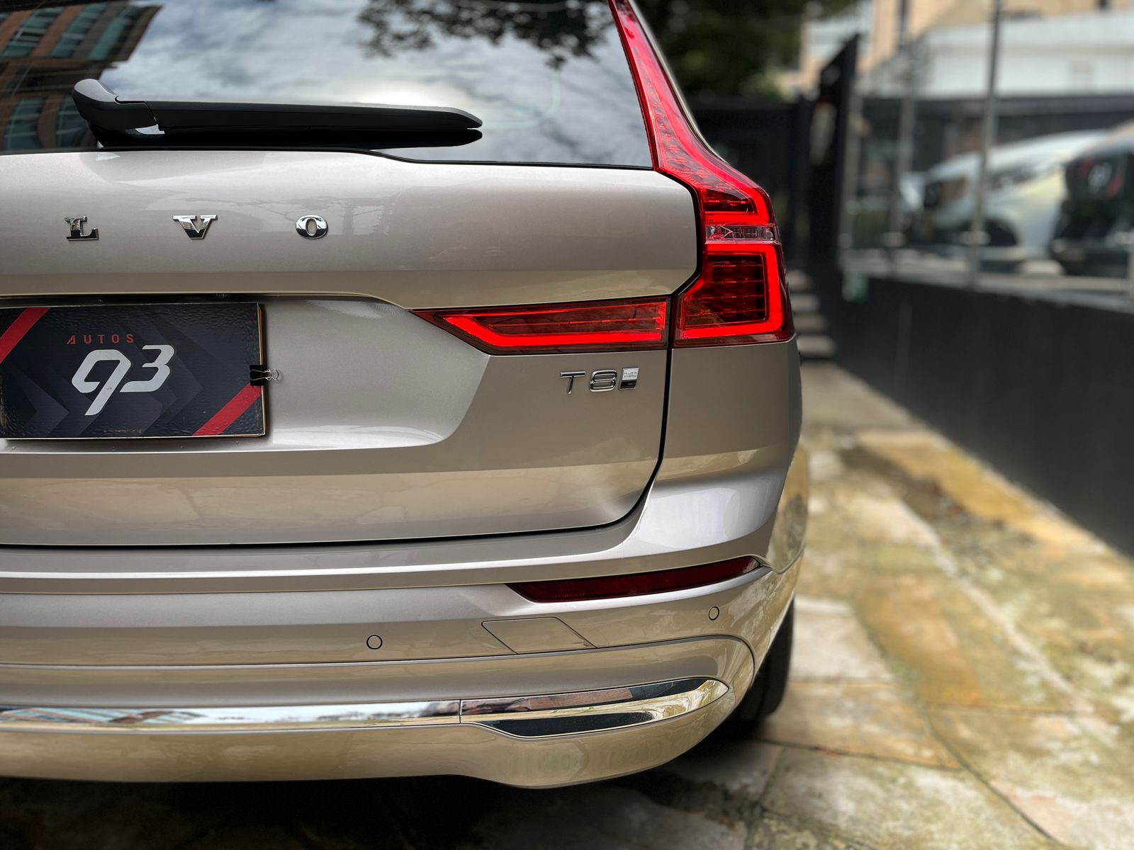 Volvo XC60 T8 Recharge Modelo 2025 - Autos 93