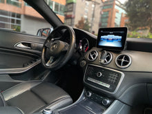 Cargar imagen en el visor de la galería, Mercedes-Benz CLA 180 Modelo 2019
