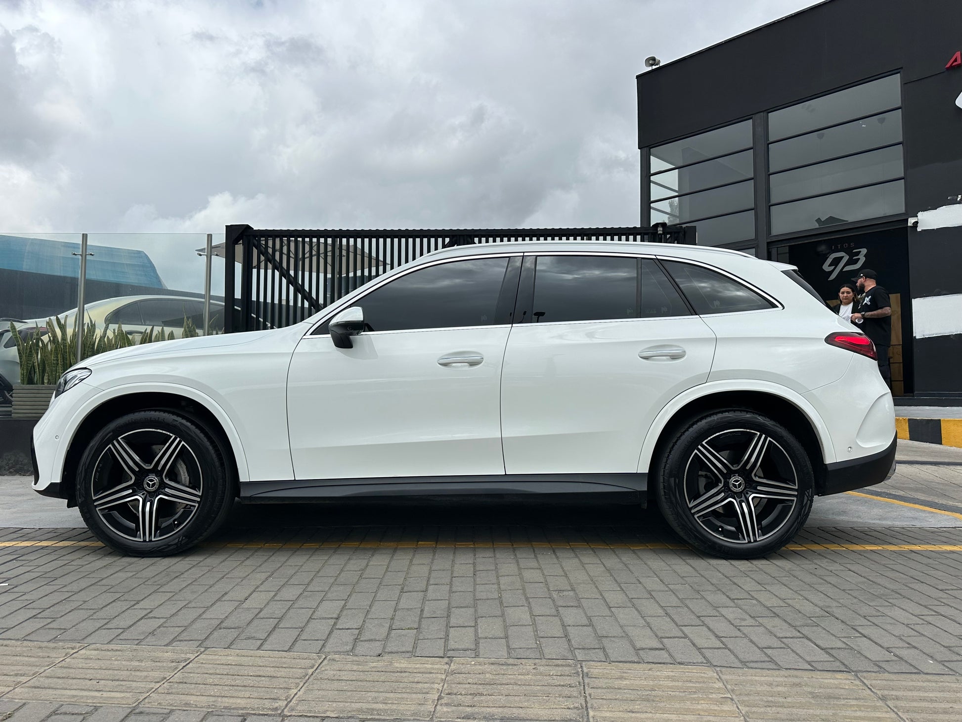 Mercedes-Benz GLC 300 4MATIC Modelo 2027 - Autos 93