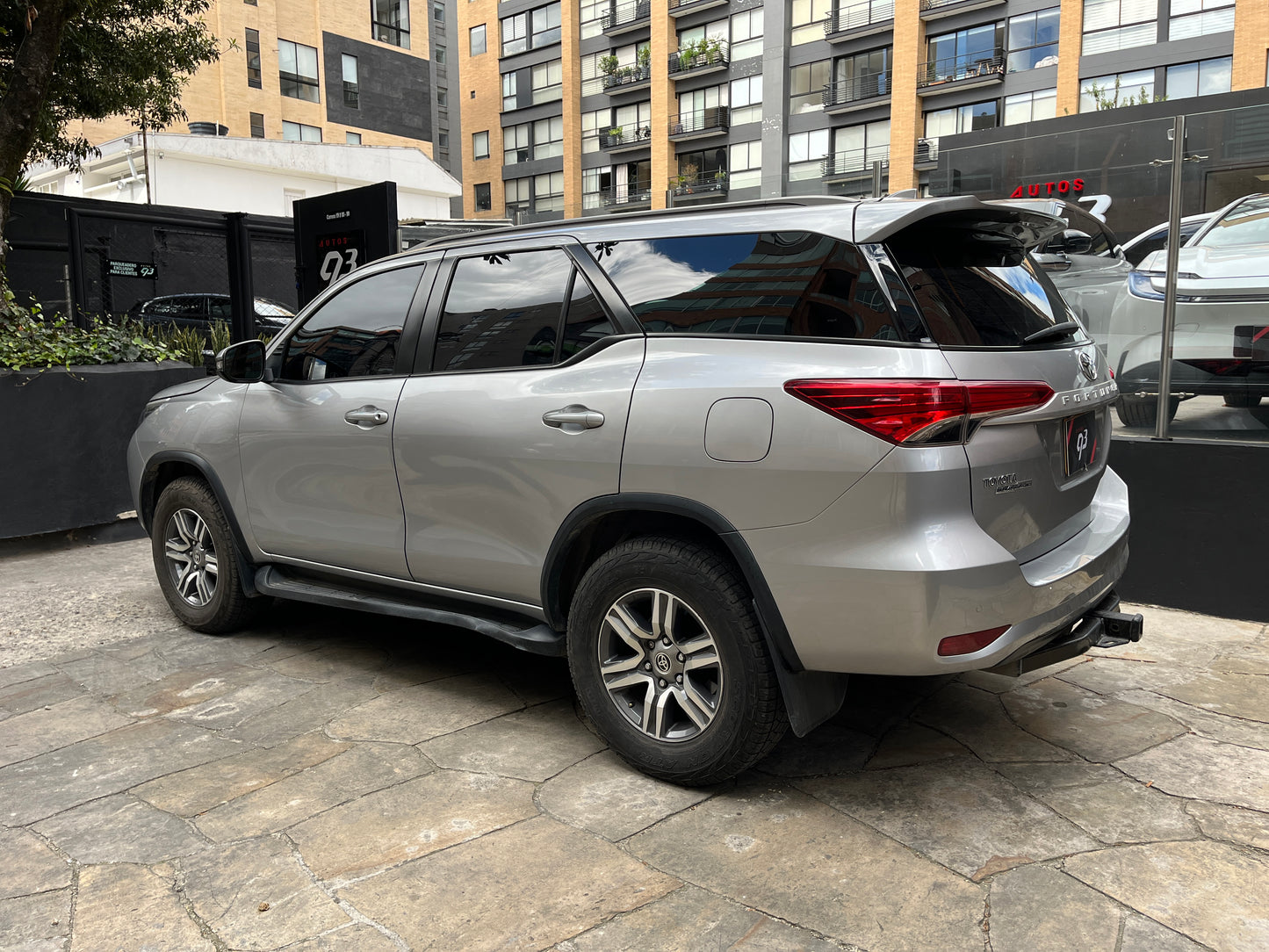 Toyota Fortuner SR 4x4 2.8 Diésel Blindada Modelo 2023