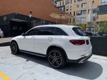 Cargar imagen en el visor de la galería, Mercedes-Benz AMG GLC 43 4MATIC Blindada Modelo 2020
