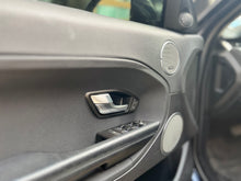 Cargar imagen en el visor de la galería, Land Rover Evoque Modelo 2015
