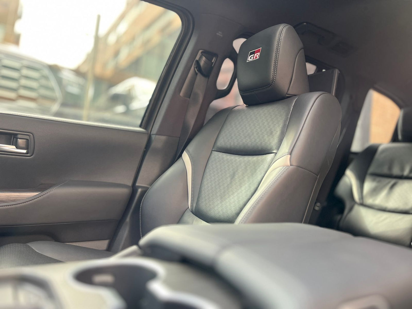 Toyota Land Cruiser 300 GR Sport Modelo 2022