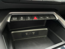 Cargar imagen en el visor de la galería, Audi S3 Sportback Modelo 2023
