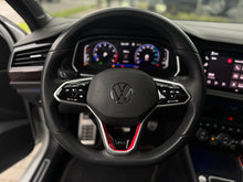 Cargar imagen en el visor de la galería, Volkswagen Jetta GLI Modelo 2023
