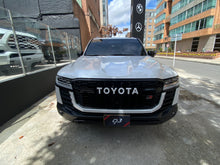 Cargar imagen en el visor de la galería, Toyota Land Cruiser 300 GR Sport Modelo 2024
