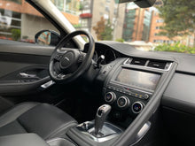 Cargar imagen en el visor de la galería, Jaguar E-Pace S Modelo 2019
