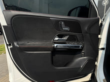 Cargar imagen en el visor de la galería, Mercedes Benz GLB 35 AMG 4MATIC
