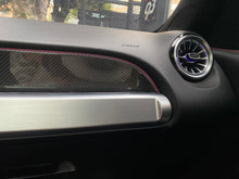 Cargar imagen en el visor de la galería, Mercedes-Benz GLB 200 Modelo 2023
