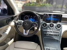 Cargar imagen en el visor de la galería, Mercedes-Benz GLC 300 4MATIC Modelo 2020

