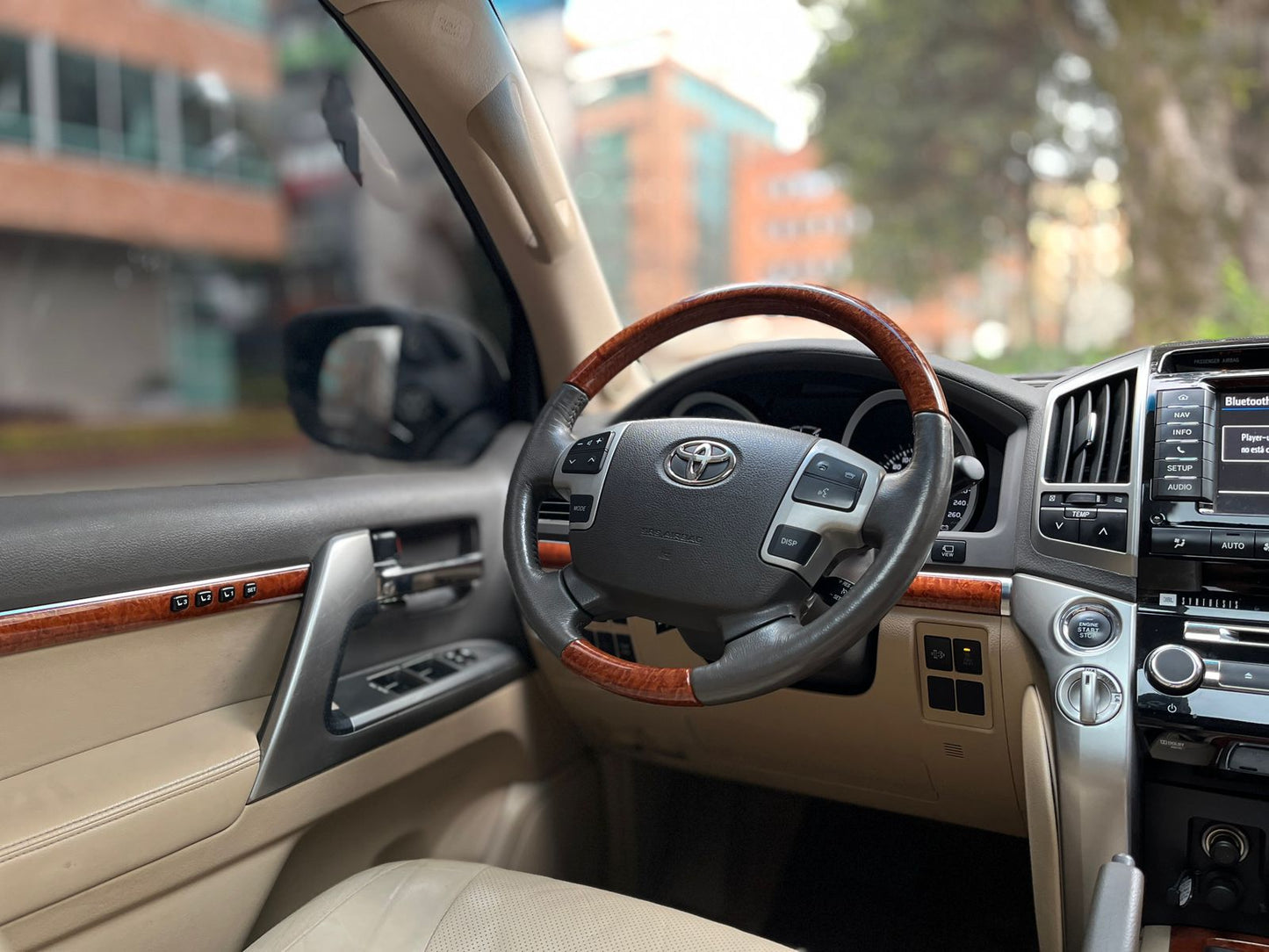 Toyota Land Cruiser 200 Modelo 2013