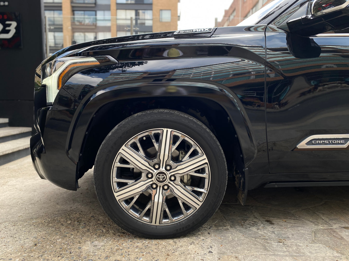 Toyota Sequoia Capstone Hibrida Blindada Modelo 2024 - Autos 93