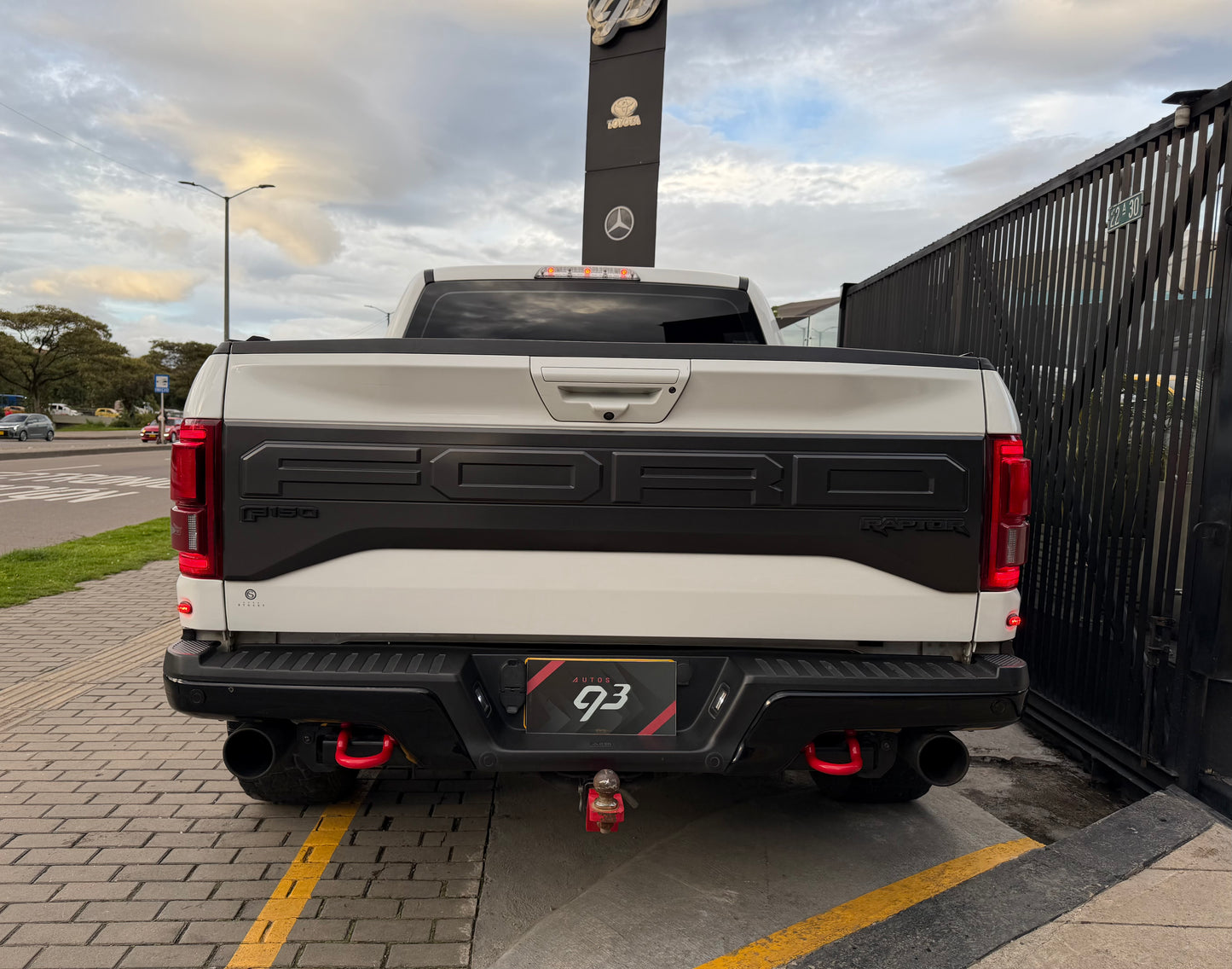 Ford F-150 Raptor Doble Cabina Modelo 2018