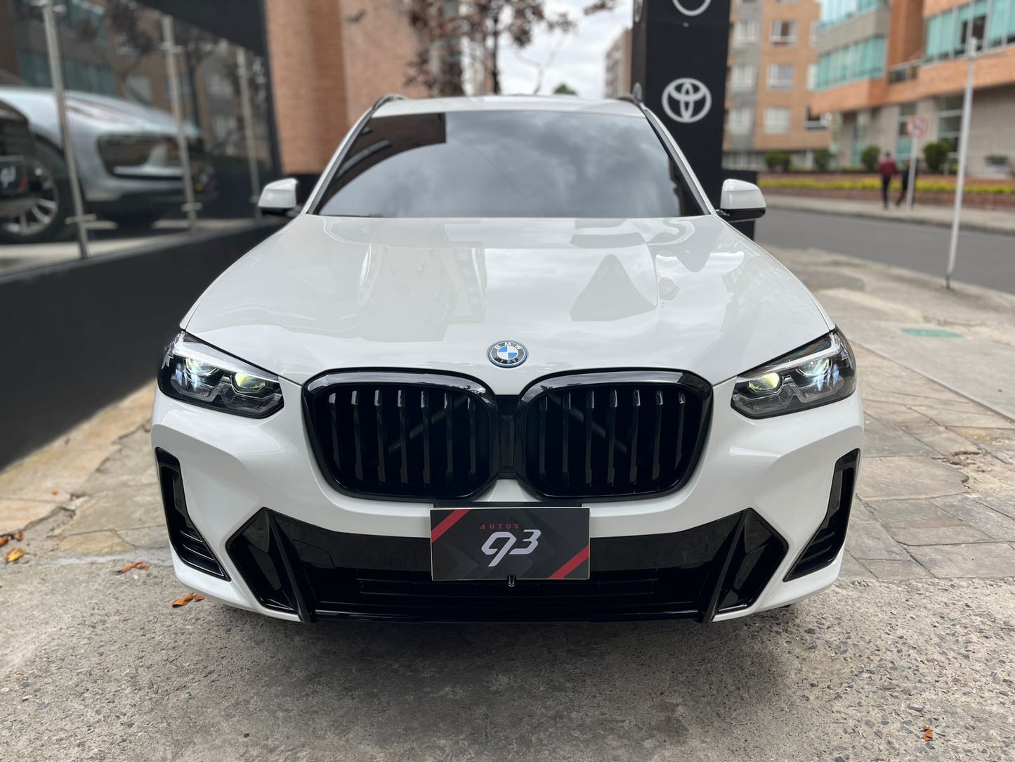 BMW X3 xDrive30e Modelo 2024 - Autos 93