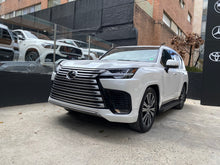 Cargar imagen en el visor de la galería, Lexus LX700H Modelo 2025

