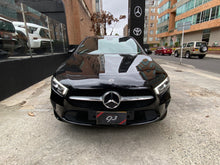 Cargar imagen en el visor de la galería, Mercedes-Benz A200 Sedan Modelo 2020
