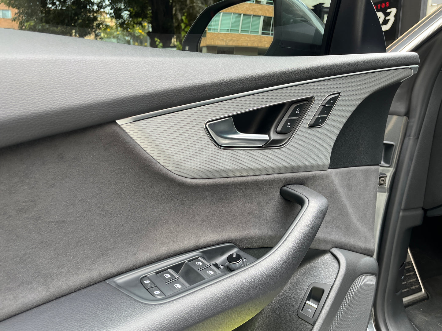 Audi Q8 S line Modelo 2025