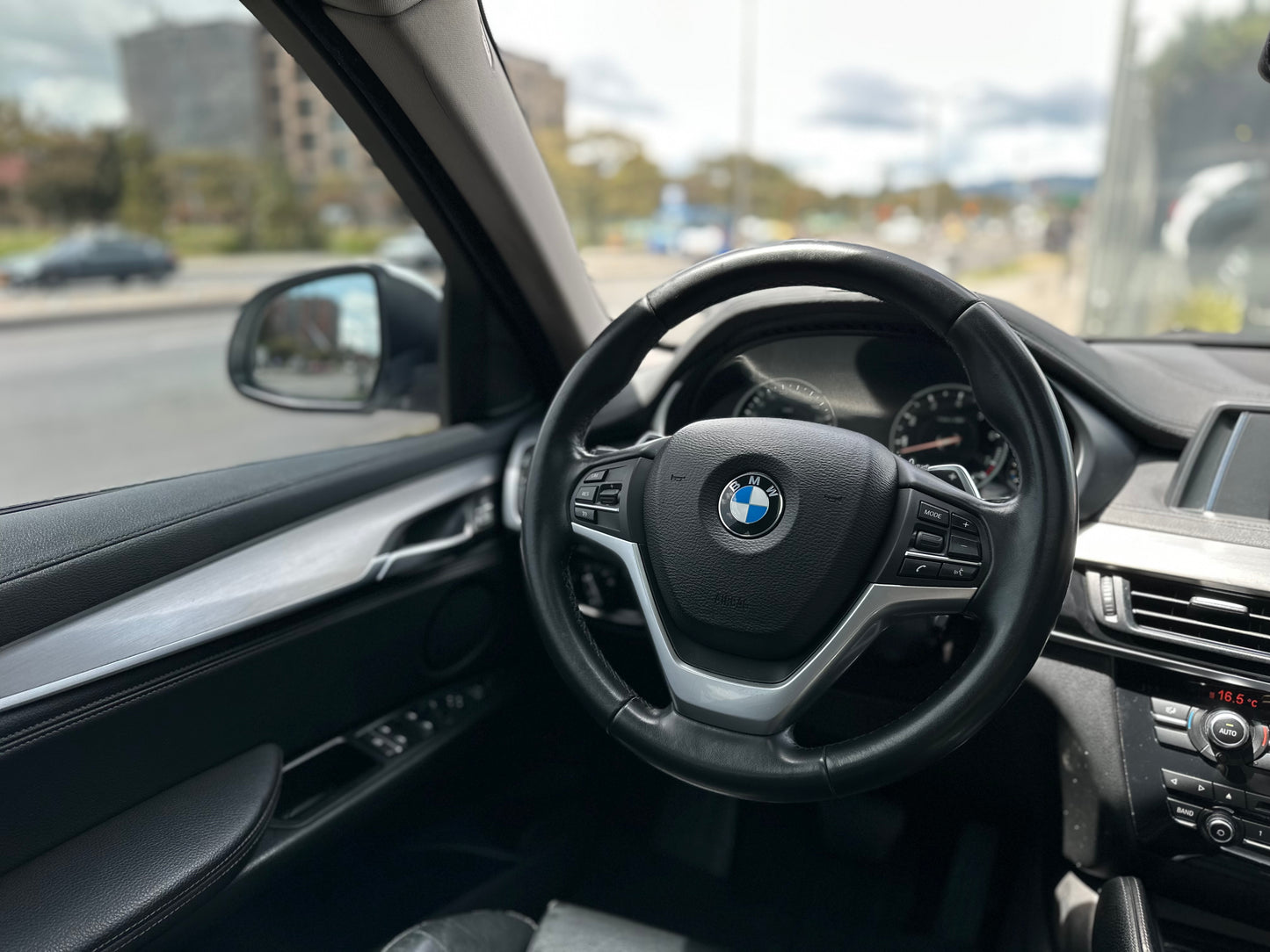 BMW X6 xDrive35i Modelo 2018 - Autos 93