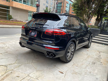 Cargar imagen en el visor de la galería, Porsche Cayenne S Modelo 2017
