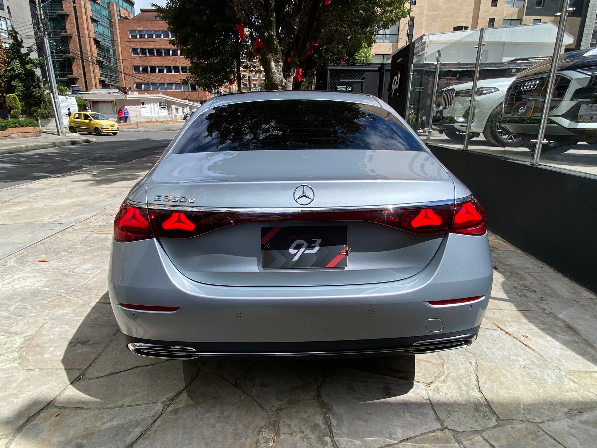 Mercedes-Benz E350E Híbrido Modelo 2025 - Autos 93