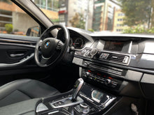 Cargar imagen en el visor de la galería, BMW 520I Modelo 2016
