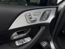 Cargar imagen en el visor de la galería, Mercedes Benz GLE 450 Coupé Modelo 2025
