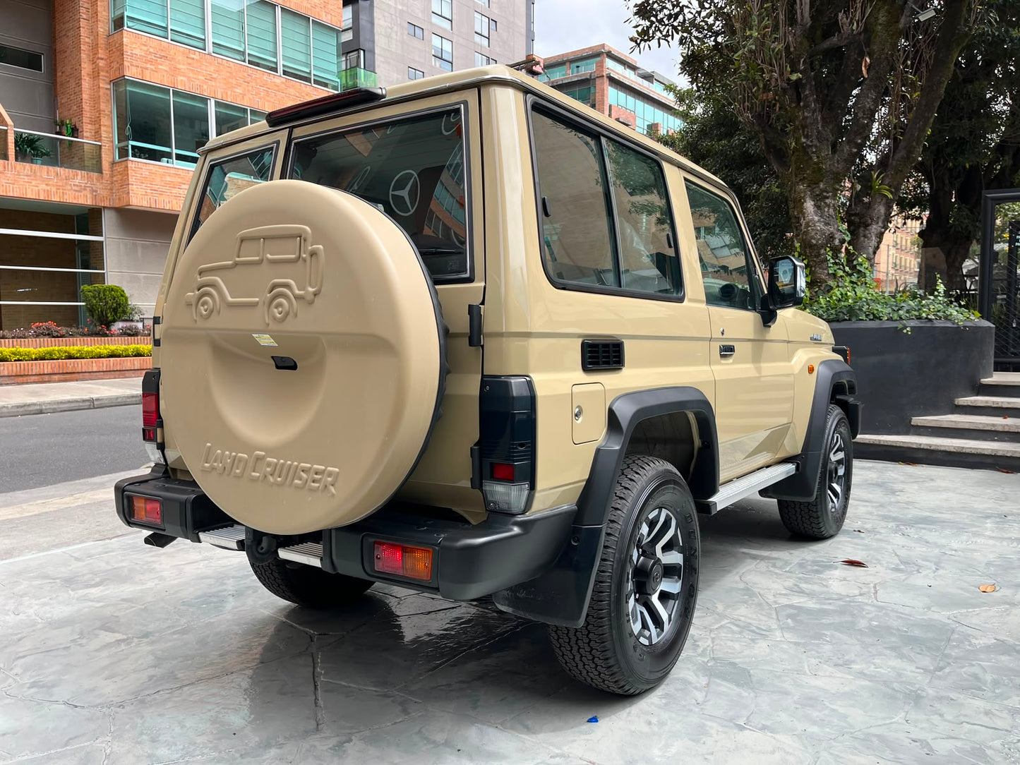 Toyota Land Cruiser 70 LX Modelo 2025