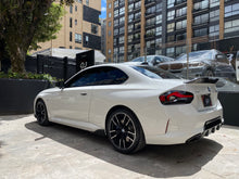 Cargar imagen en el visor de la galería, BMW M240I xDrive Coupé Modelo 2026
