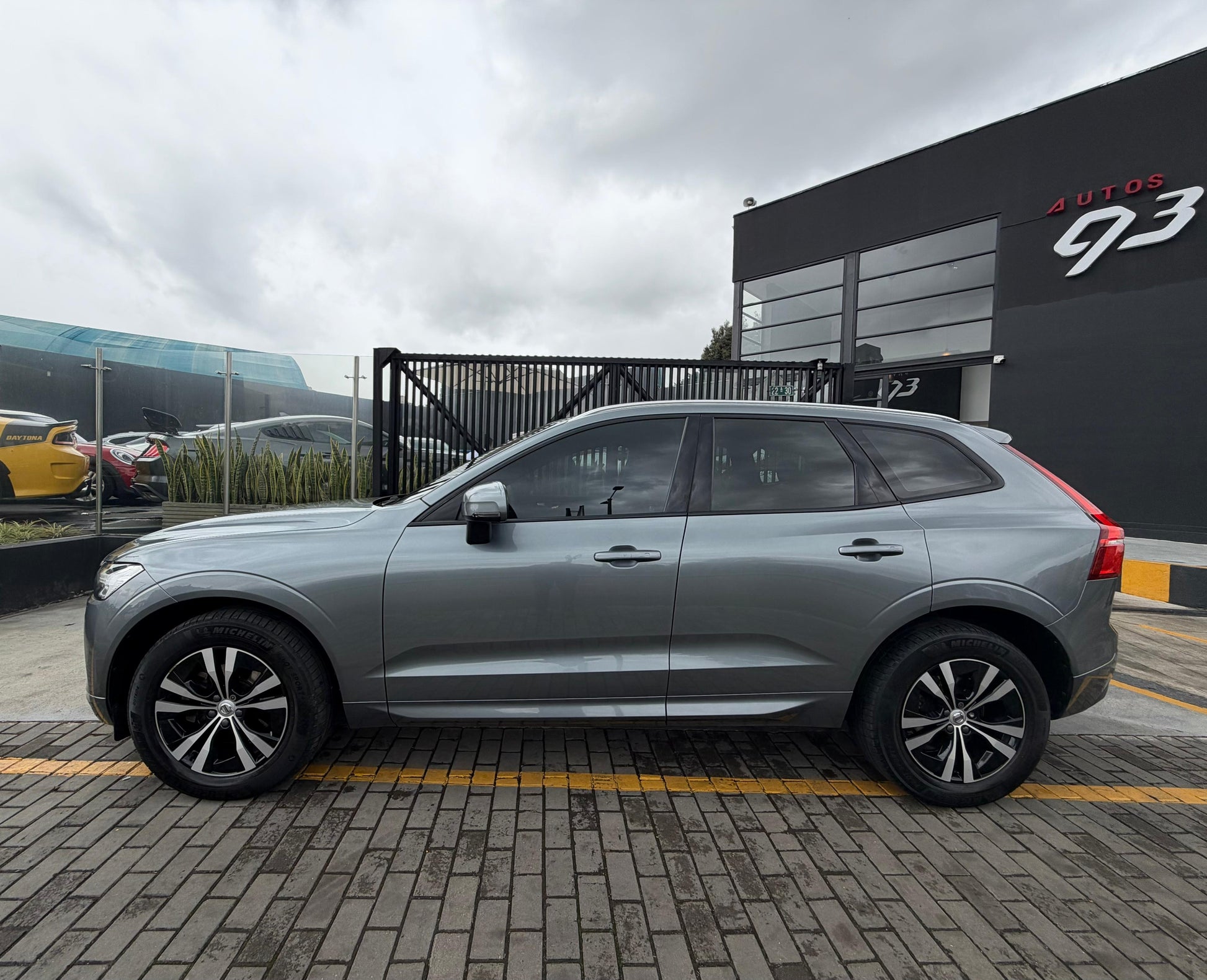 Volvo XC-60 T5 AWD Modelo 2020 - Autos 93