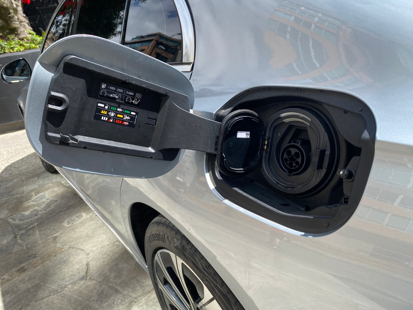 Mercedes-Benz E350E Híbrido Modelo 2025 - Autos 93