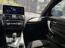 Cargar imagen en el visor de la galería, BMW M235I Coupé Modelo 2015
