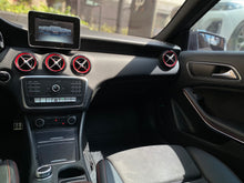 Cargar imagen en el visor de la galería, Mercedes-Benz A250 Sport Modelo 2017
