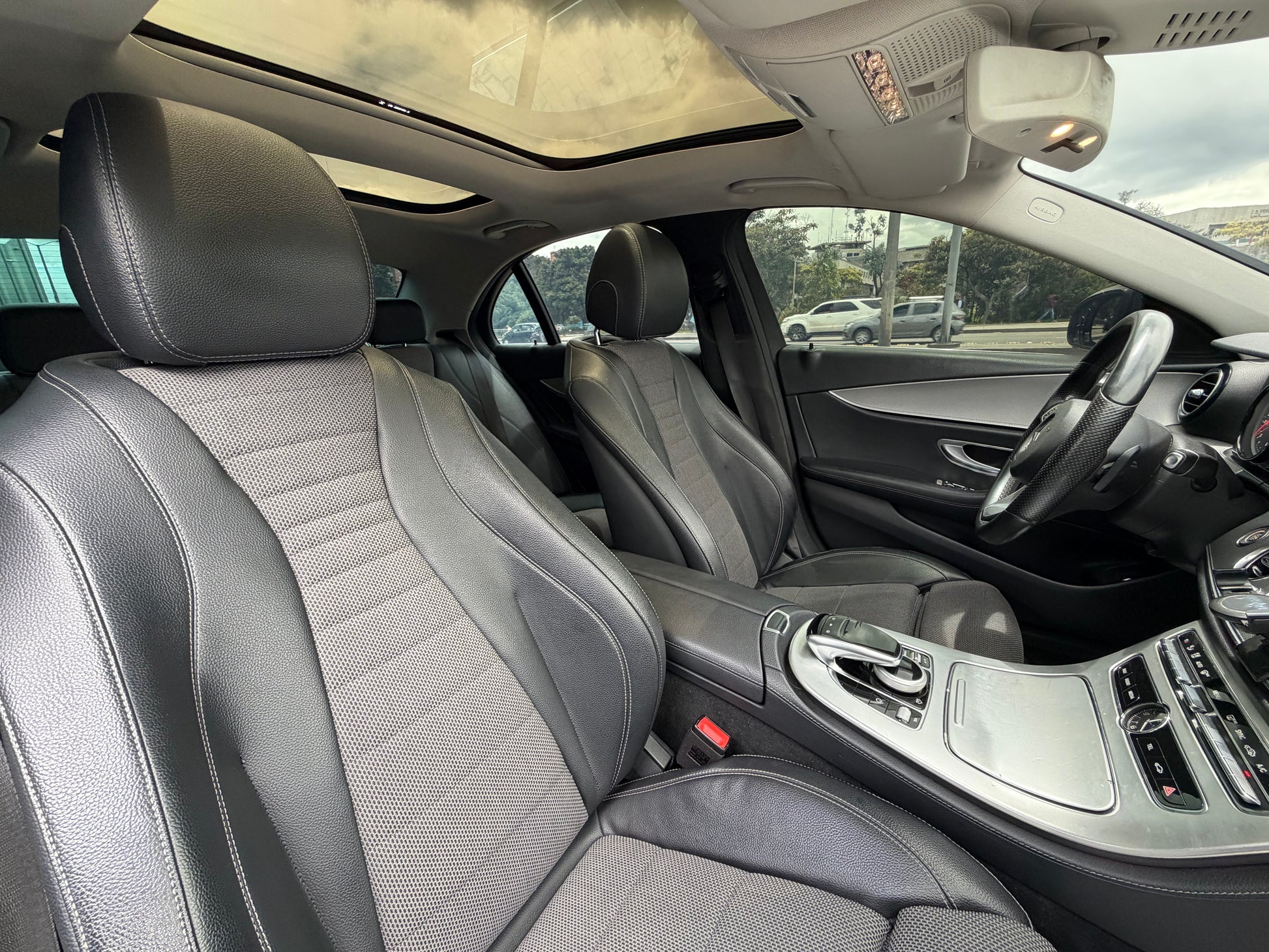 Mercedes Benz E200 Modelo 2017 - Autos 93