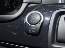 Cargar imagen en el visor de la galería, BMW 520I Modelo 2016
