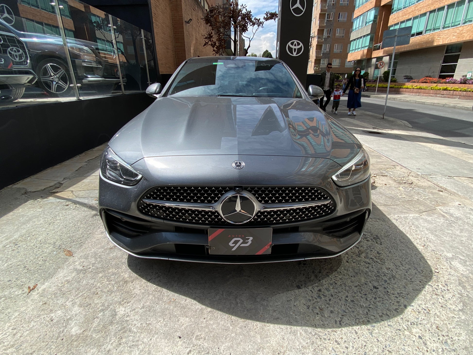 Mercedes-Benz C200 Híbrido Modelo 2025 - Autos 93