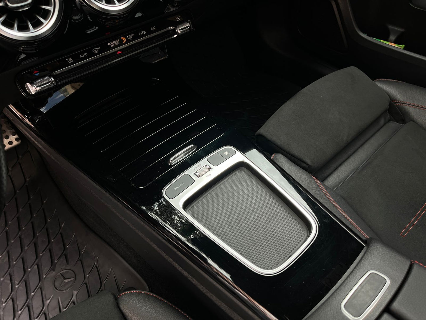 Mercedes-Benz A35 AMG 4MATIC Modelo 2023