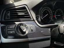 Cargar imagen en el visor de la galería, BMW 520I Modelo 2016
